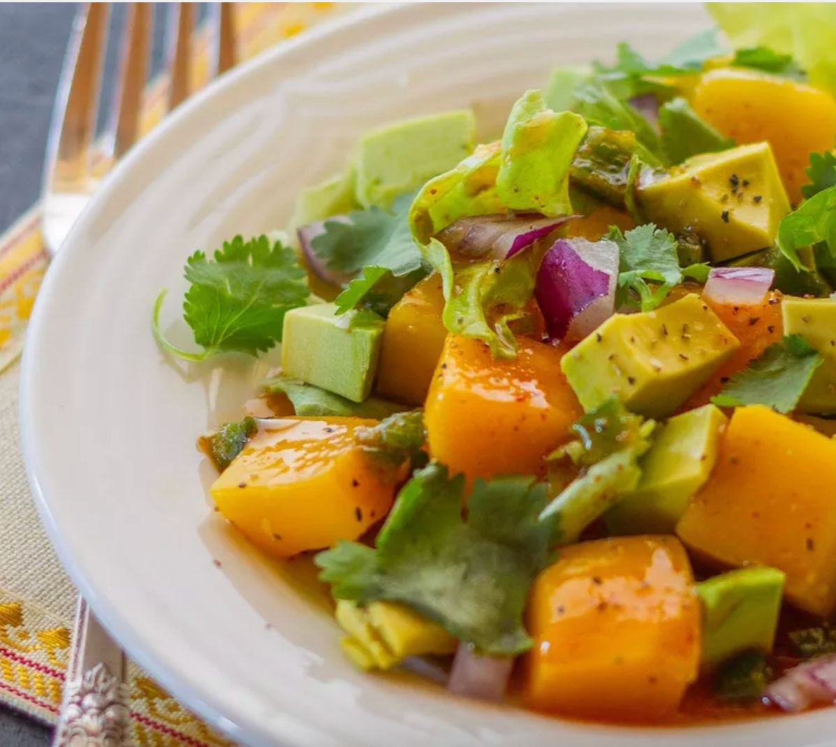 Avocado mango salad